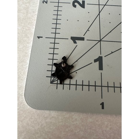 Avante vintage solid copper engraved Southwestern turtle studs earrings - Picture 5 of 5